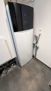 B3239293-CBC8-49F7-934D-6974CE0E16CE